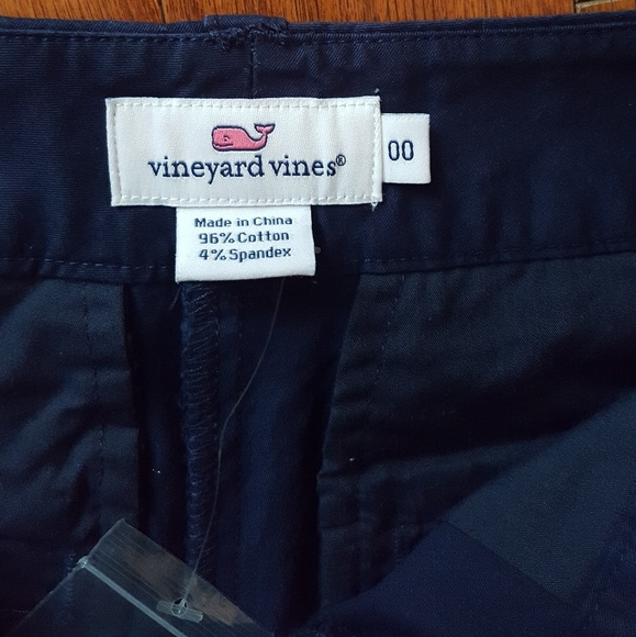 Vineyard vines shorts NWT - Picture 3 of 3